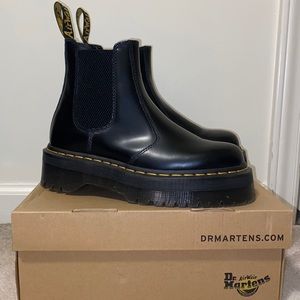 Dr. Martens Chelsea Boot
